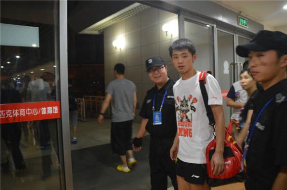 護衛魯能乒乓球俱樂部張繼科